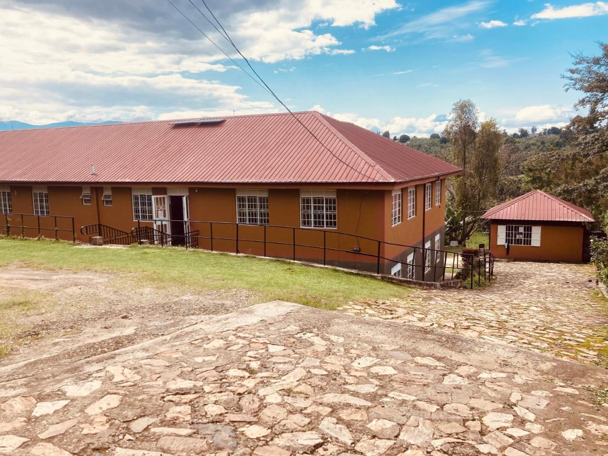 Yes Hostel Fort Portal ภายนอก รูปภาพ
